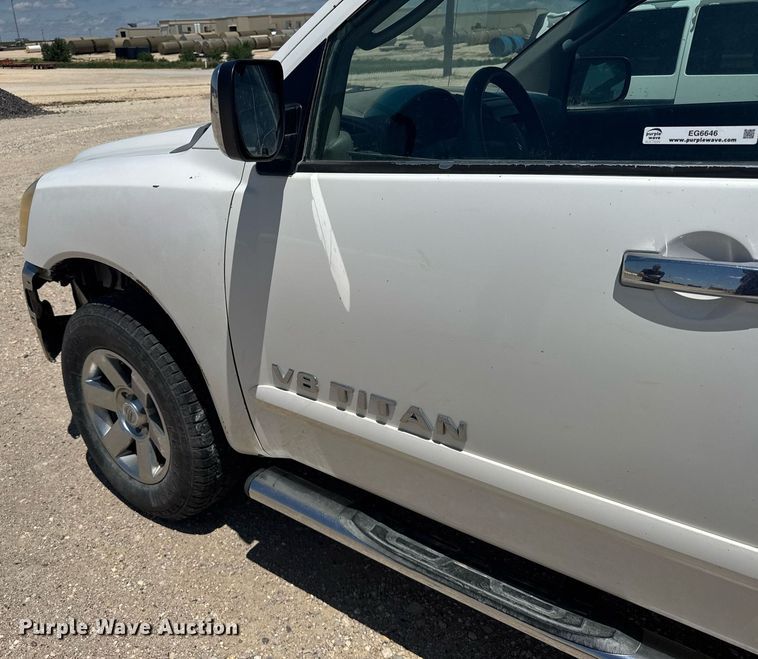 image for item EG6646 2006 Nissan Titan  Crew Cab pickup truck