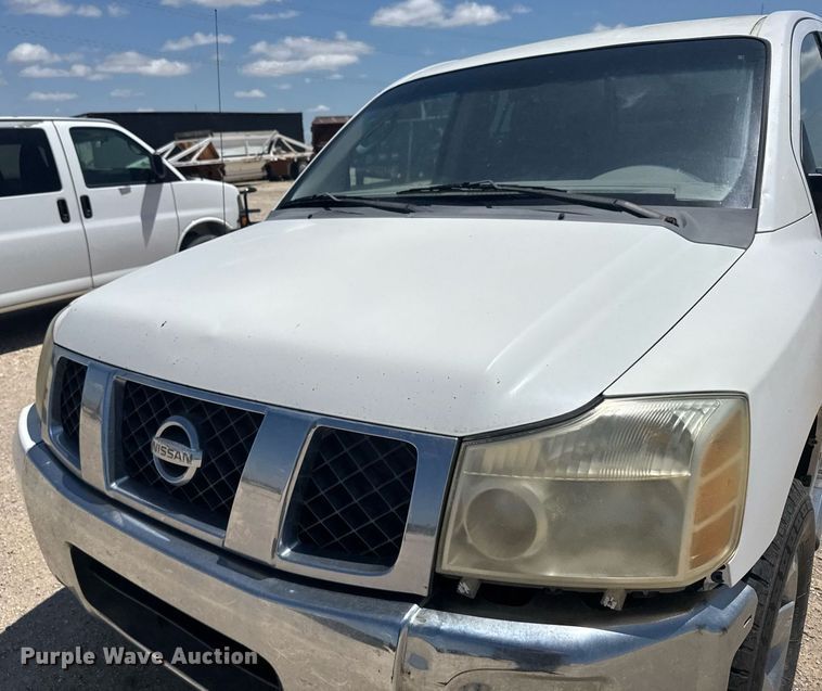 image for item EG6646 2006 Nissan Titan  Crew Cab pickup truck