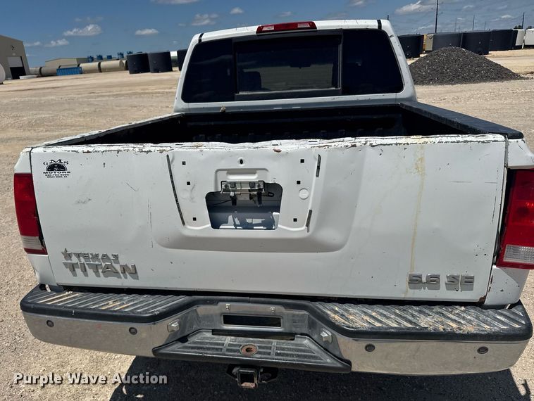 image for item EG6646 2006 Nissan Titan  Crew Cab pickup truck