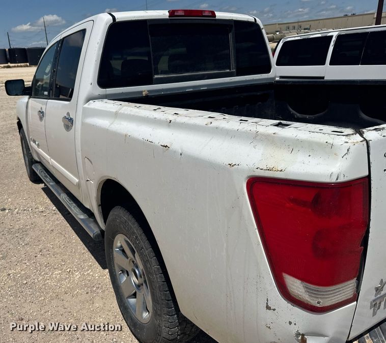 image for item EG6646 2006 Nissan Titan  Crew Cab pickup truck