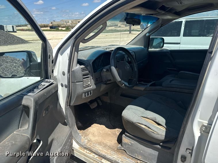 image for item EG6646 2006 Nissan Titan  Crew Cab pickup truck