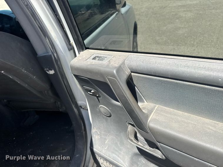 image for item EG6646 2006 Nissan Titan  Crew Cab pickup truck