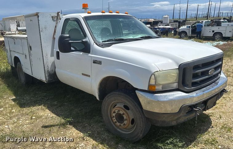 image for item EG6648 2004 Ford F450 utility / service truck