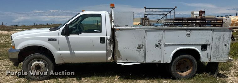 image for item EG6648 2004 Ford F450 utility / service truck