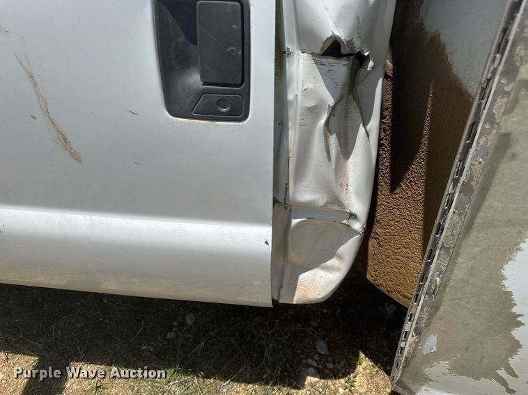 image for item EG6648 2004 Ford F450 utility / service truck