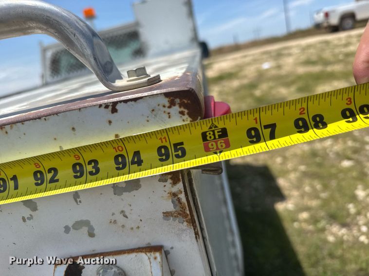 image for item EG6648 2004 Ford F450 utility / service truck