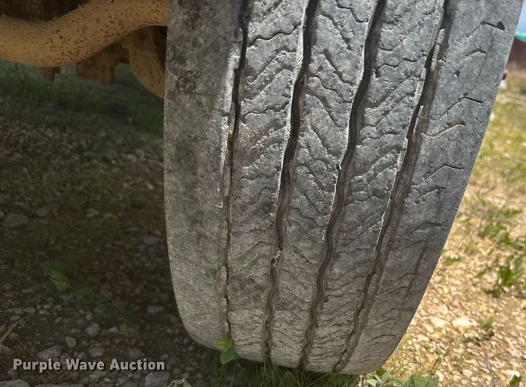 image for item EG6648 2004 Ford F450 utility / service truck