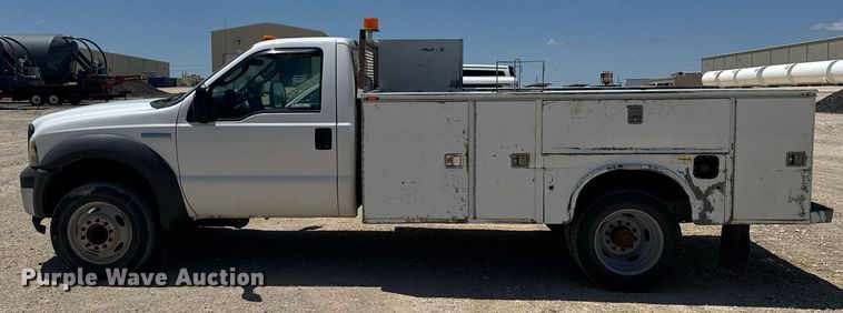 image for item EG6656 2005 Ford  F450 Super Duty utility / service truck