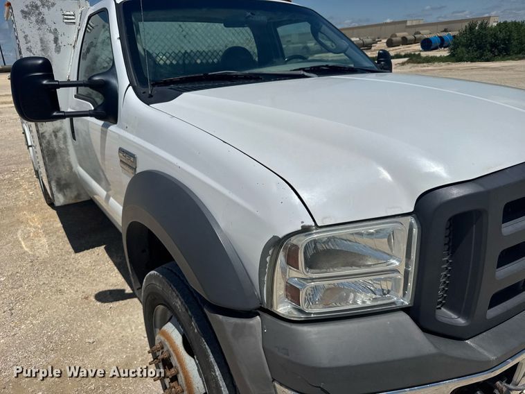 image for item EG6656 2005 Ford  F450 Super Duty utility / service truck