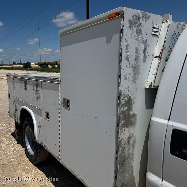 image for item EG6656 2005 Ford  F450 Super Duty utility / service truck