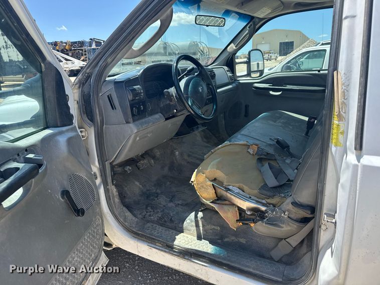 image for item EG6656 2005 Ford  F450 Super Duty utility / service truck