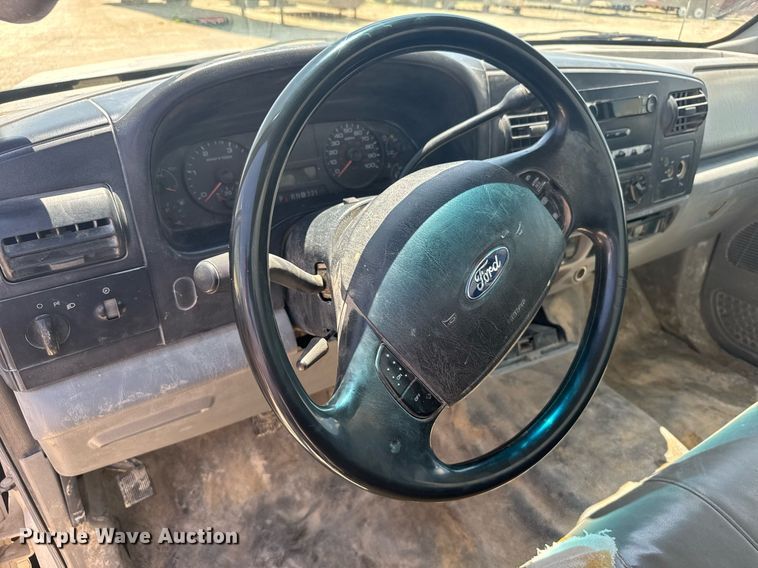 image for item EG6656 2005 Ford  F450 Super Duty utility / service truck