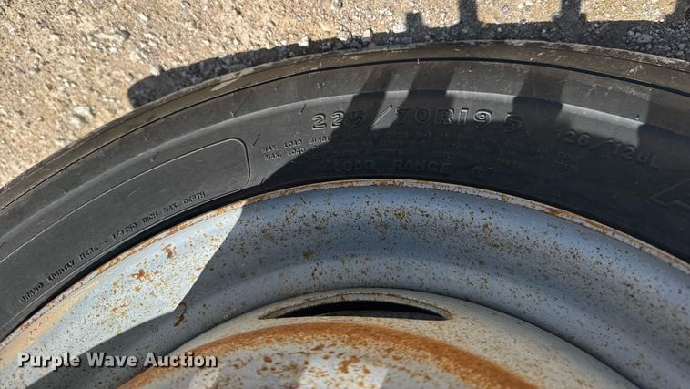 image for item EG6656 2005 Ford  F450 Super Duty utility / service truck