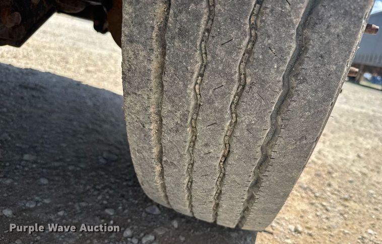 image for item EG6656 2005 Ford  F450 Super Duty utility / service truck