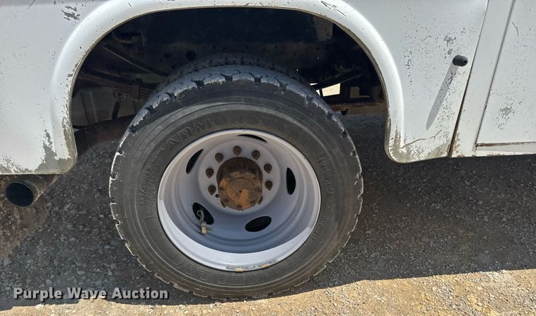 image for item EG6656 2005 Ford  F450 Super Duty utility / service truck