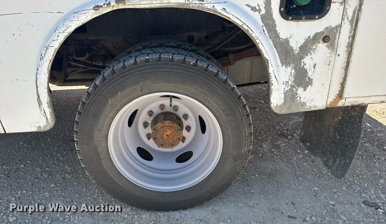 image for item EG6656 2005 Ford  F450 Super Duty utility / service truck