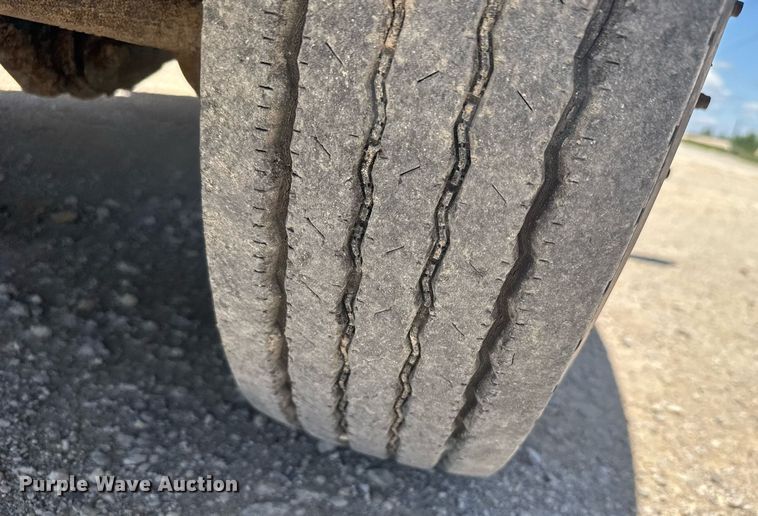 image for item EG6656 2005 Ford  F450 Super Duty utility / service truck