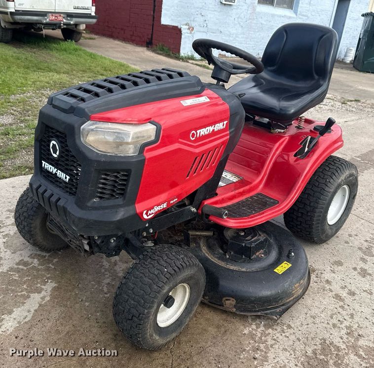 image for item EG8138 2018 Troy-Bilt Horse  lawn mower