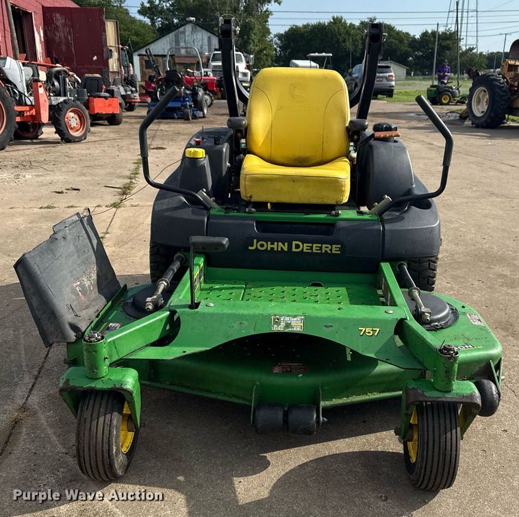 image for item EG8141 John Deere 757 ZTR lawn mower