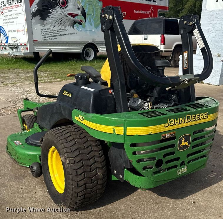 image for item EG8141 John Deere 757 ZTR lawn mower