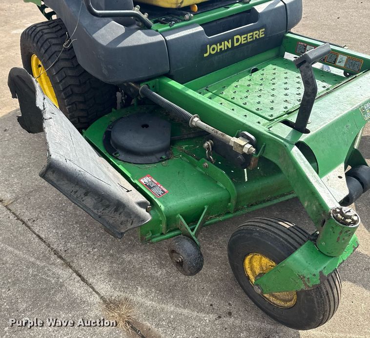 image for item EG8141 John Deere 757 ZTR lawn mower