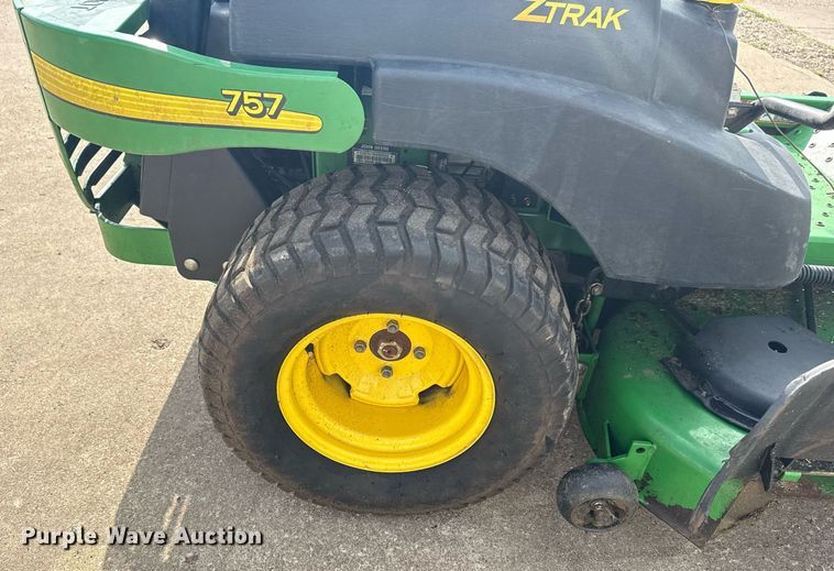 image for item EG8141 John Deere 757 ZTR lawn mower