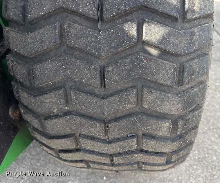 image for item EG8141 John Deere 757 ZTR lawn mower