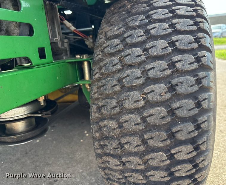 image for item EG8143 2008 John Deere Z425 48C ZTR lawn mower