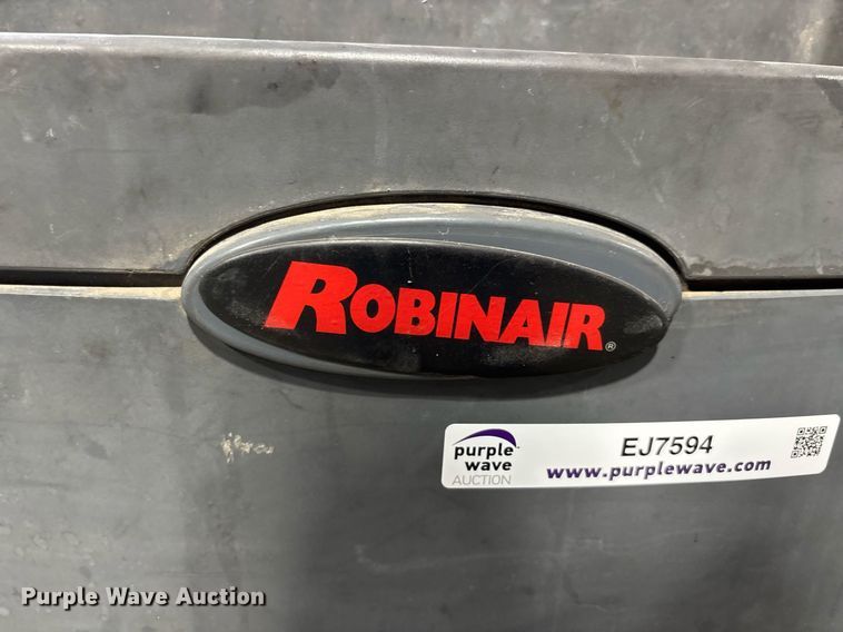 image for item EJ7594 Robinair Cooltech 34788 AC reclaimer