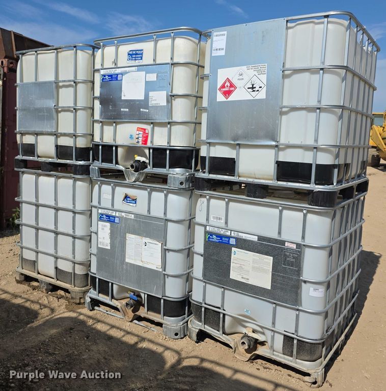 image for item EK5443 (12) poly totes