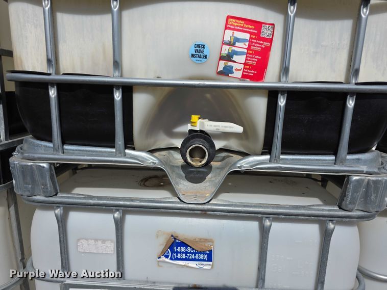 image for item EK5443 (12) poly totes