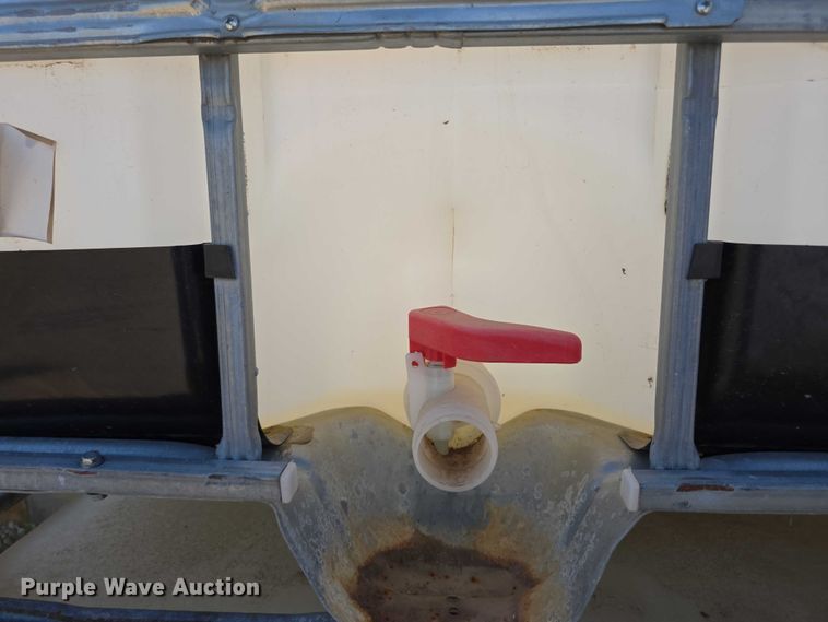 image for item EK5443 (12) poly totes