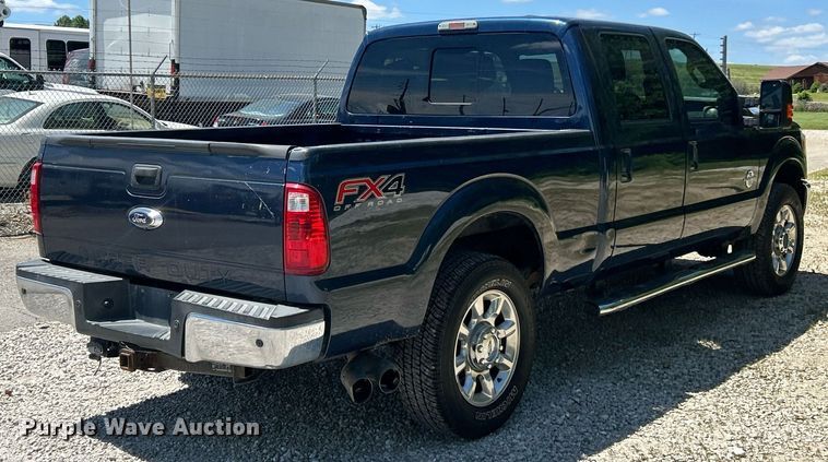 image for item EK8157 2014 Ford F250 Super Duty Lariat Crew Cab pickup truck
