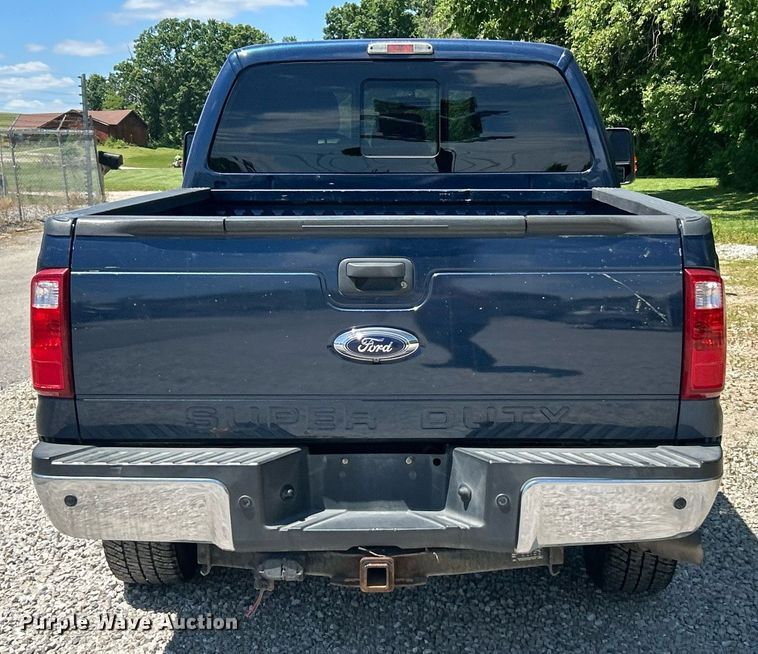 image for item EK8157 2014 Ford F250 Super Duty Lariat Crew Cab pickup truck