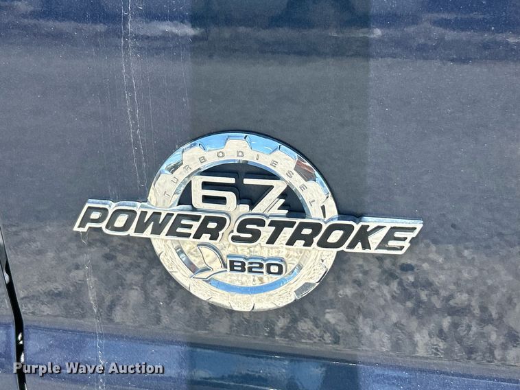 image for item EK8157 2014 Ford F250 Super Duty Lariat Crew Cab pickup truck