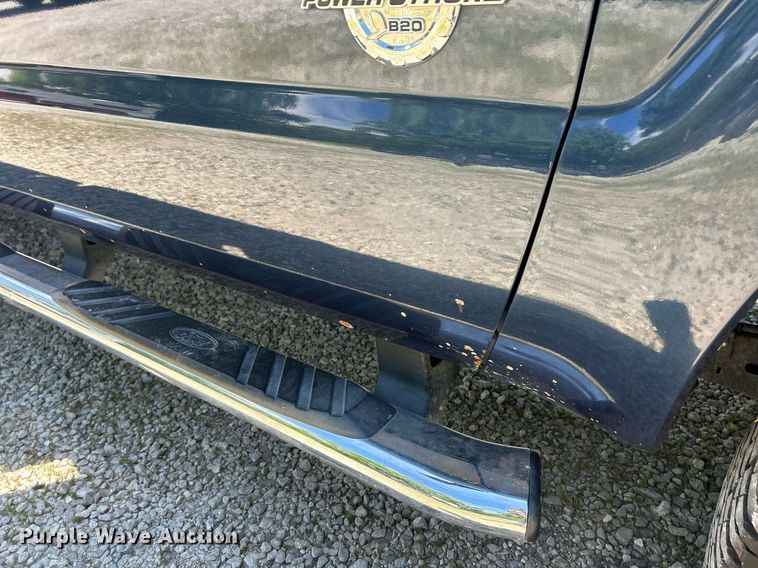 image for item EK8157 2014 Ford F250 Super Duty Lariat Crew Cab pickup truck