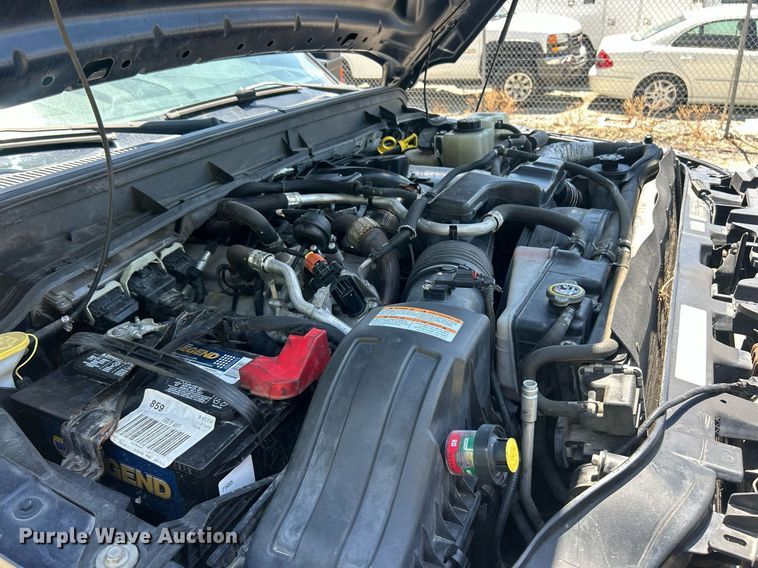 image for item EK8157 2014 Ford F250 Super Duty Lariat Crew Cab pickup truck