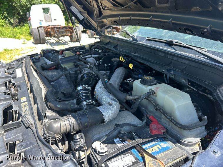 image for item EK8157 2014 Ford F250 Super Duty Lariat Crew Cab pickup truck