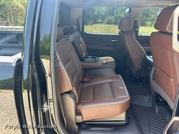 image for item EK8211 2019 Chevrolet Silverado 3500HD High Country  Crew Cab pickup truck