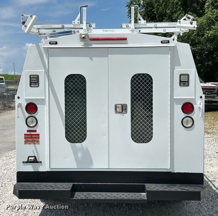 image for item EK8258 2011 Ford E350 Super Duty utility van