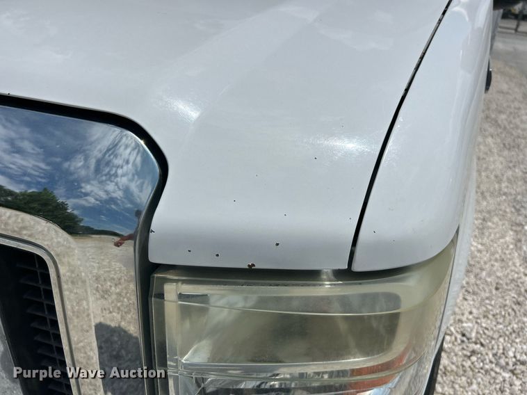 image for item EK8258 2011 Ford E350 Super Duty utility van