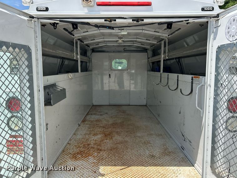 image for item EK8258 2011 Ford E350 Super Duty utility van