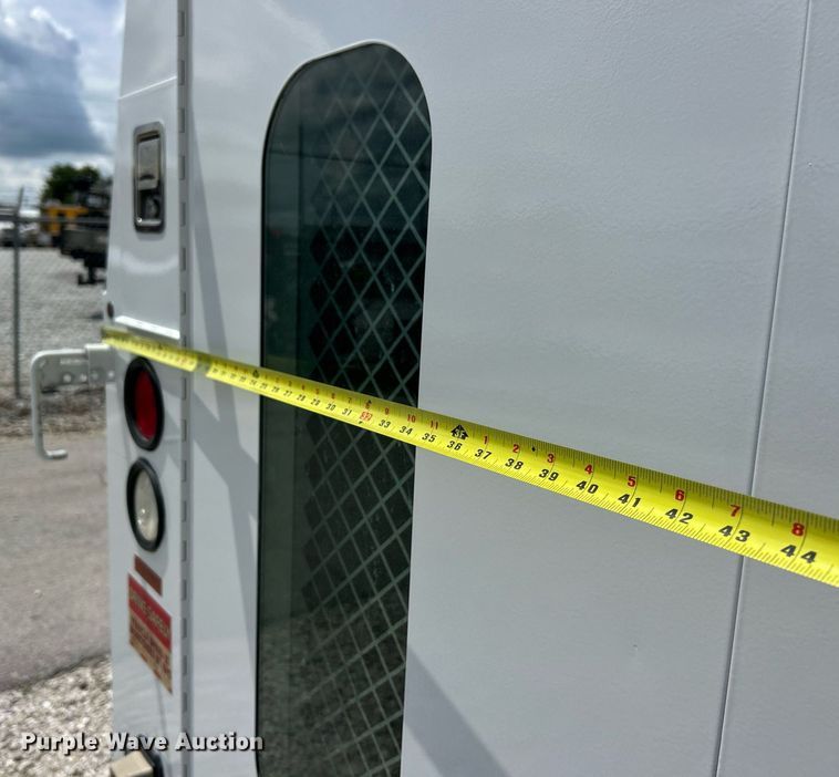 image for item EK8258 2011 Ford E350 Super Duty utility van