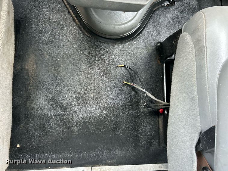 image for item EK8258 2011 Ford E350 Super Duty utility van