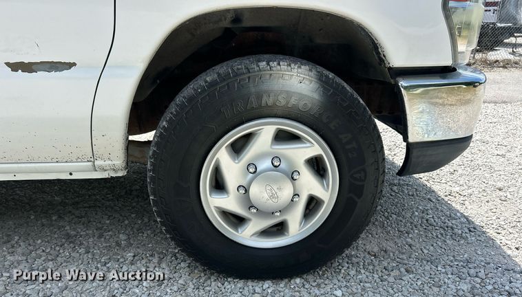 image for item EK8258 2011 Ford E350 Super Duty utility van