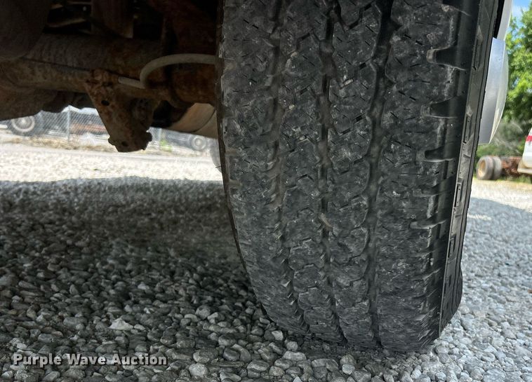 image for item EK8258 2011 Ford E350 Super Duty utility van