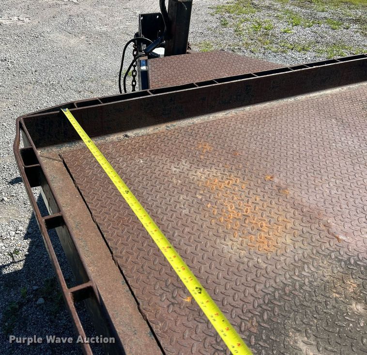 image for item EK8278 2003 Imperial tilt deck utility trailer