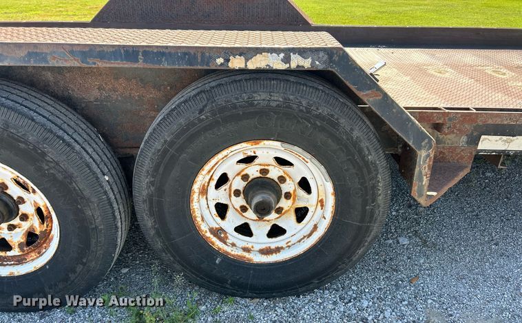 image for item EK8278 2003 Imperial tilt deck utility trailer