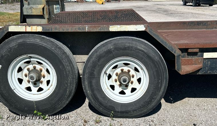 image for item EK8278 2003 Imperial tilt deck utility trailer