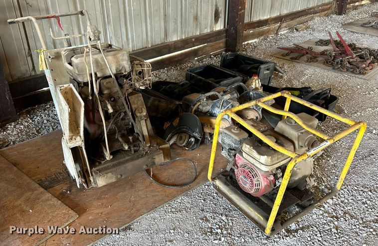 image for item EK8281 Tools